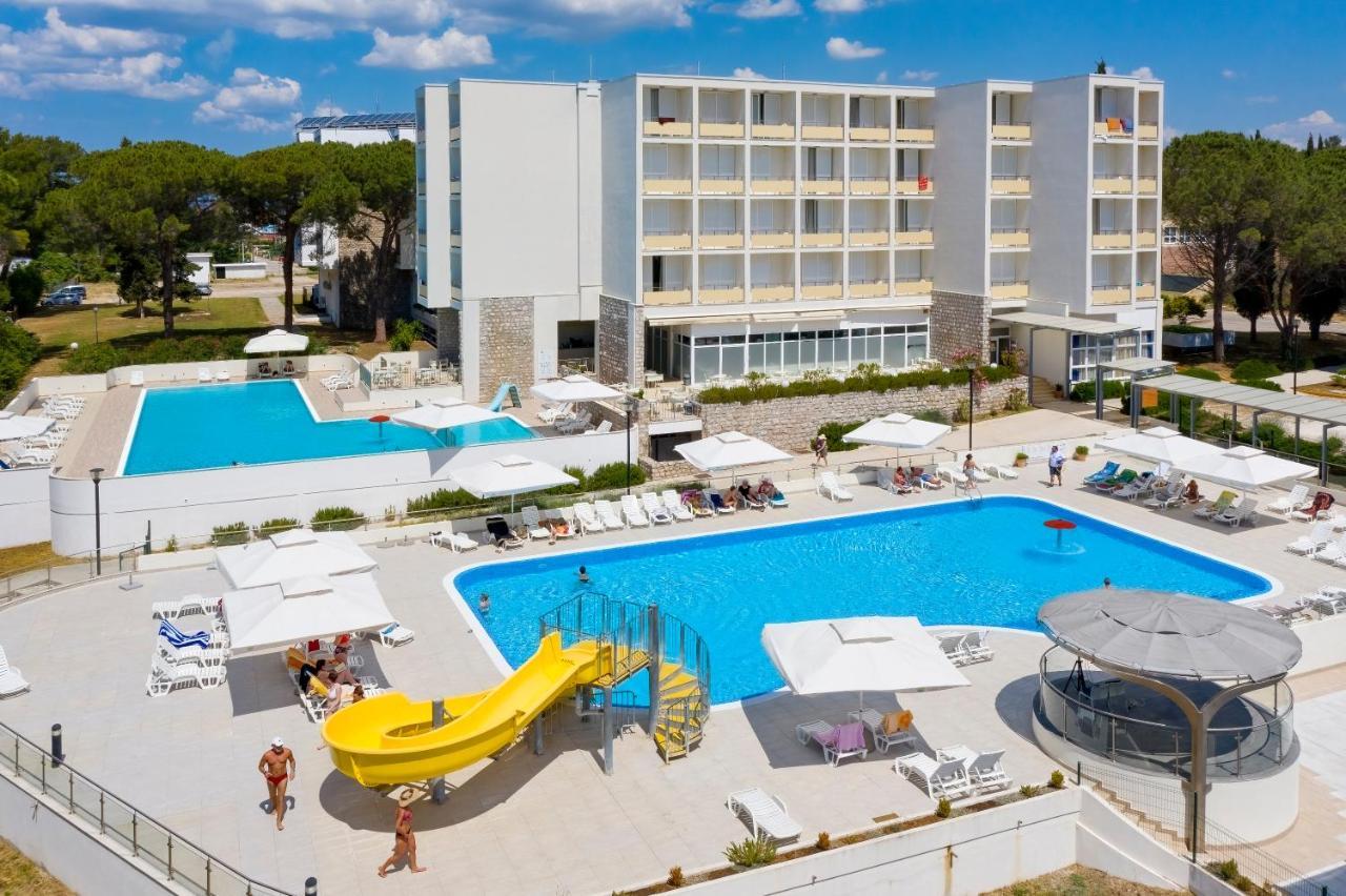 Family Hotel Adria Biograd Na Moru Exteriér fotografie