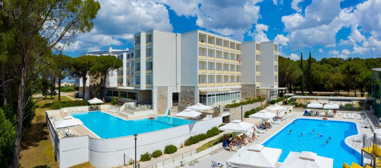 Family Hotel Adria Biograd Na Moru Exteriér fotografie